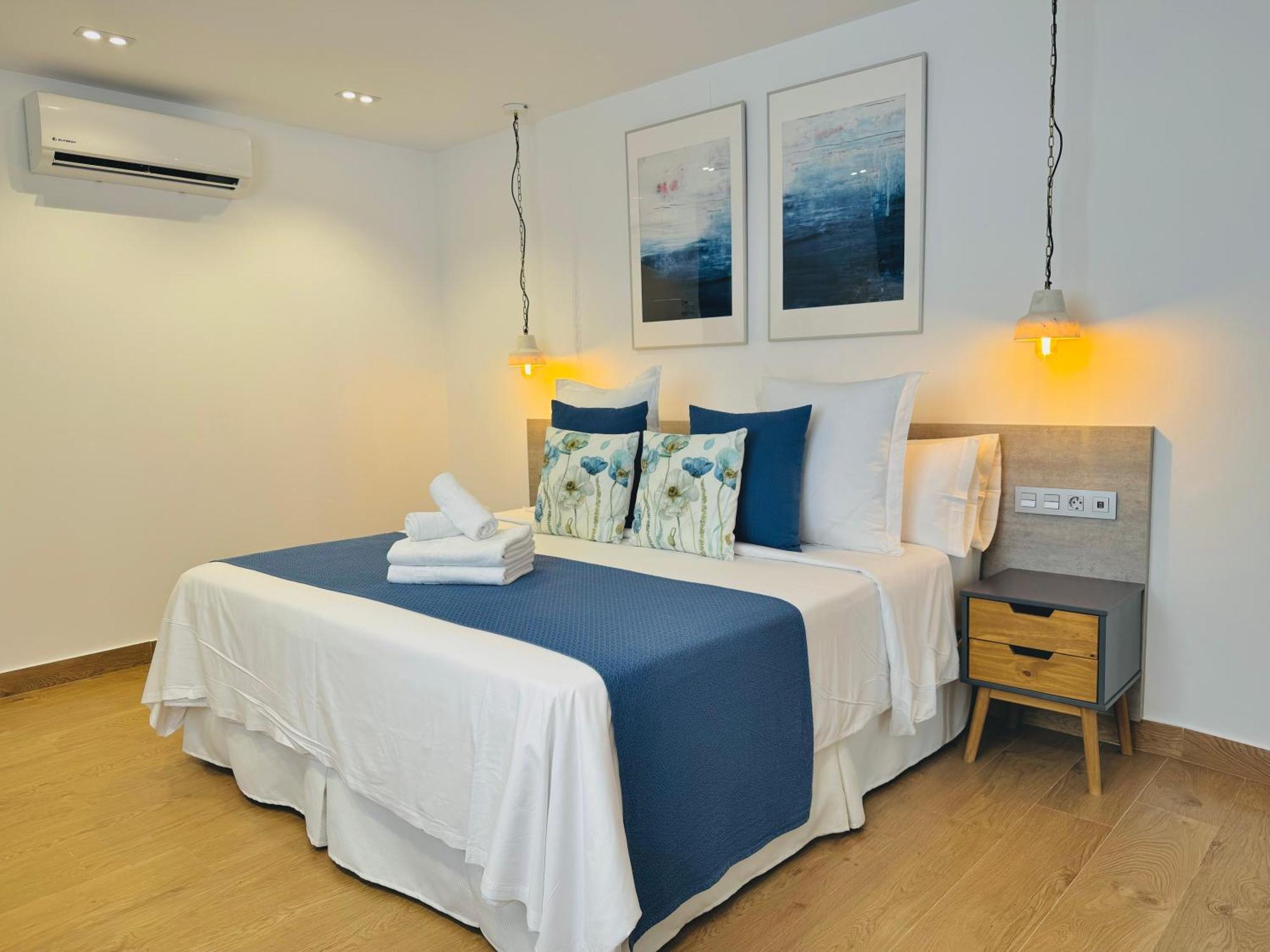 Pueblo Evita Premium Suites Benalmadena Exterior photo