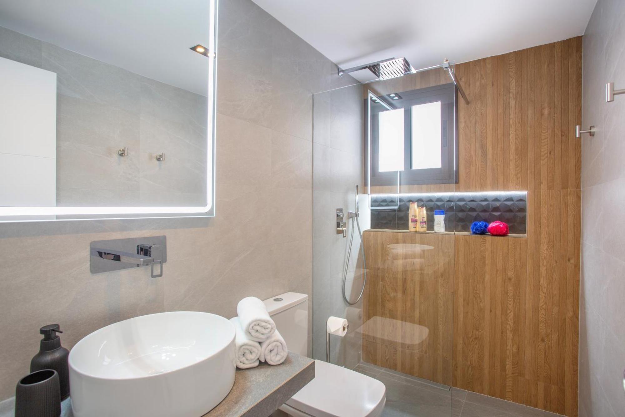 Pueblo Evita Premium Suites Benalmadena Exterior photo